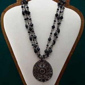 Vintage Monet Oval
Filigree Medallion 3
Strand Choker